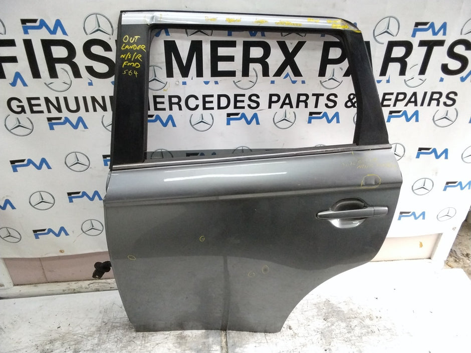 MITSUBISHI OUTLANDER PASSENGER REAR DOOR NSR GREY  FMD564