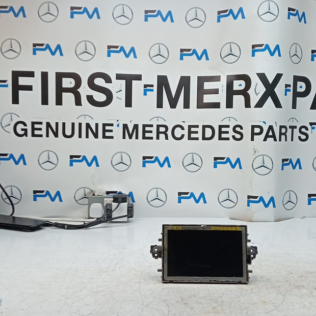 MERCEDES BENZ  E-CLASS W212  DISPLAY SCREEN A2129002216 2013 ON FM001632