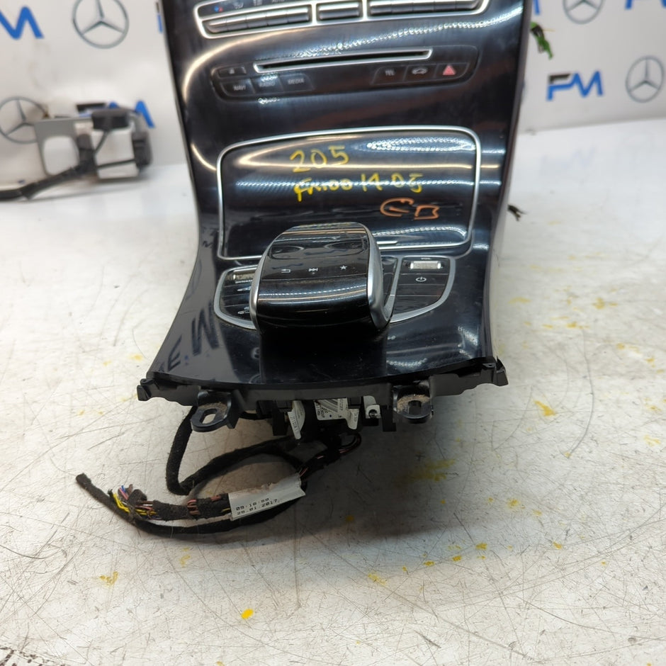  MERCEDES E-CLASS W205 CENTRE CONSOLE + 3 AIR VENT A2054402324 FM001405