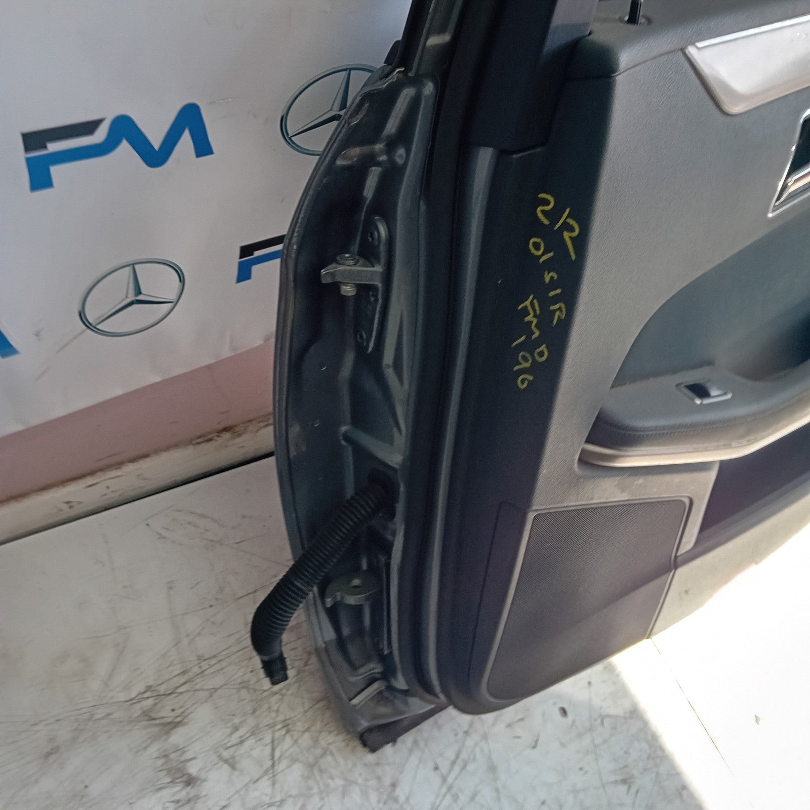 MERCEDES BENZ  E-CLASS W212 DRIVER REAR DOOR OSR GREY 2009-16 COMPLETE FMD196