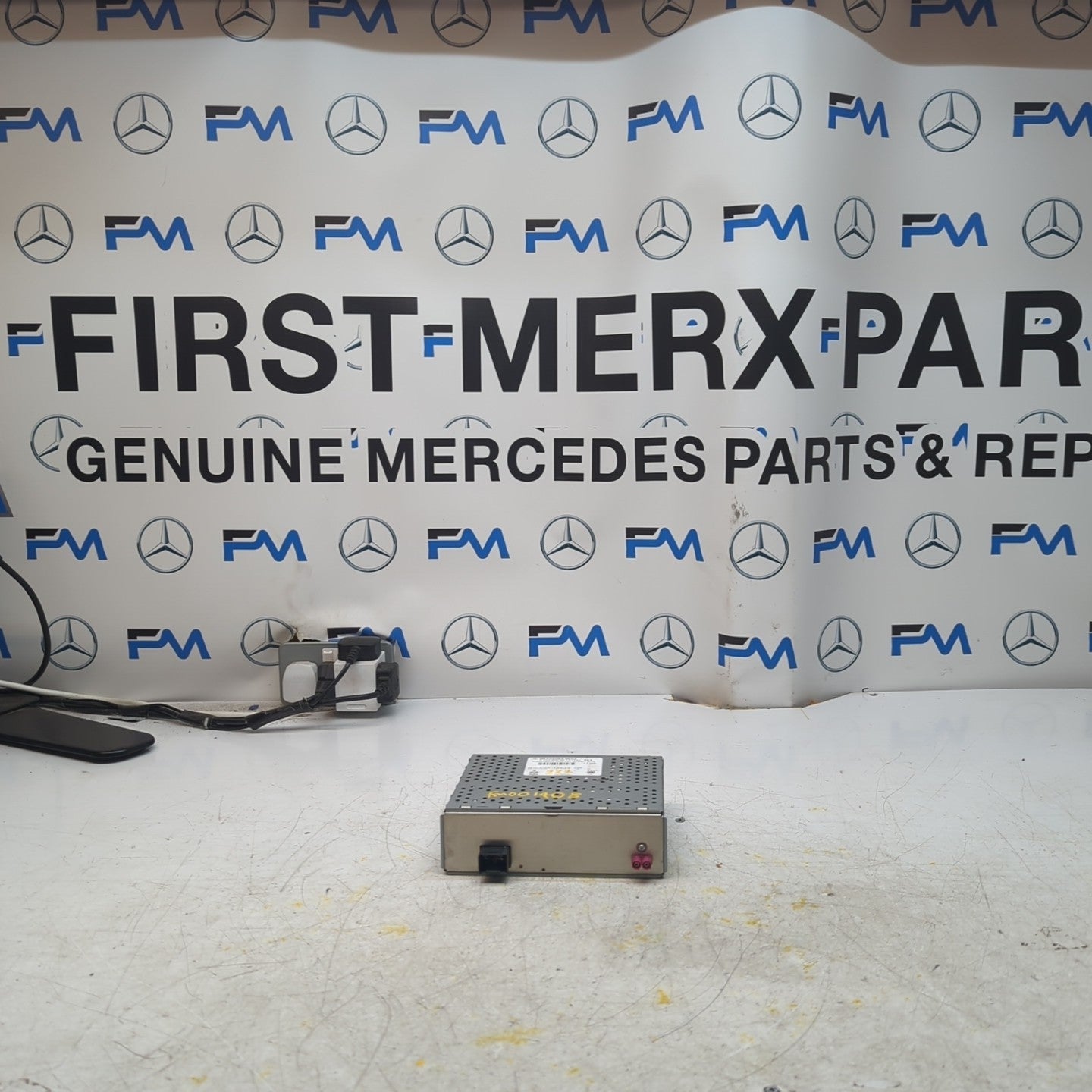 MERCEDES BENZ S-CLASS W222  2014-2021  RADIO TUNER BOX  A2229003210 FM001408