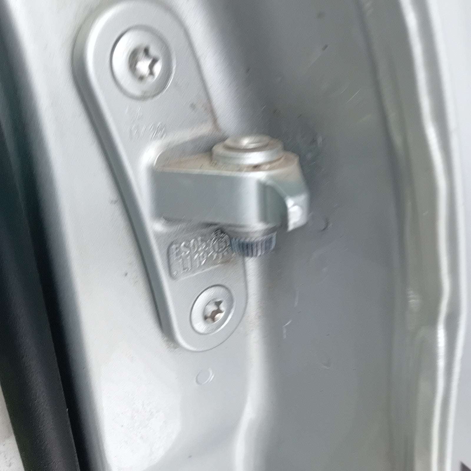 MERCEDES BENZ B-CLASS W246 PASSENGER SIDE REAR DOOR N/S/R SILVER COMPLETE FMD139