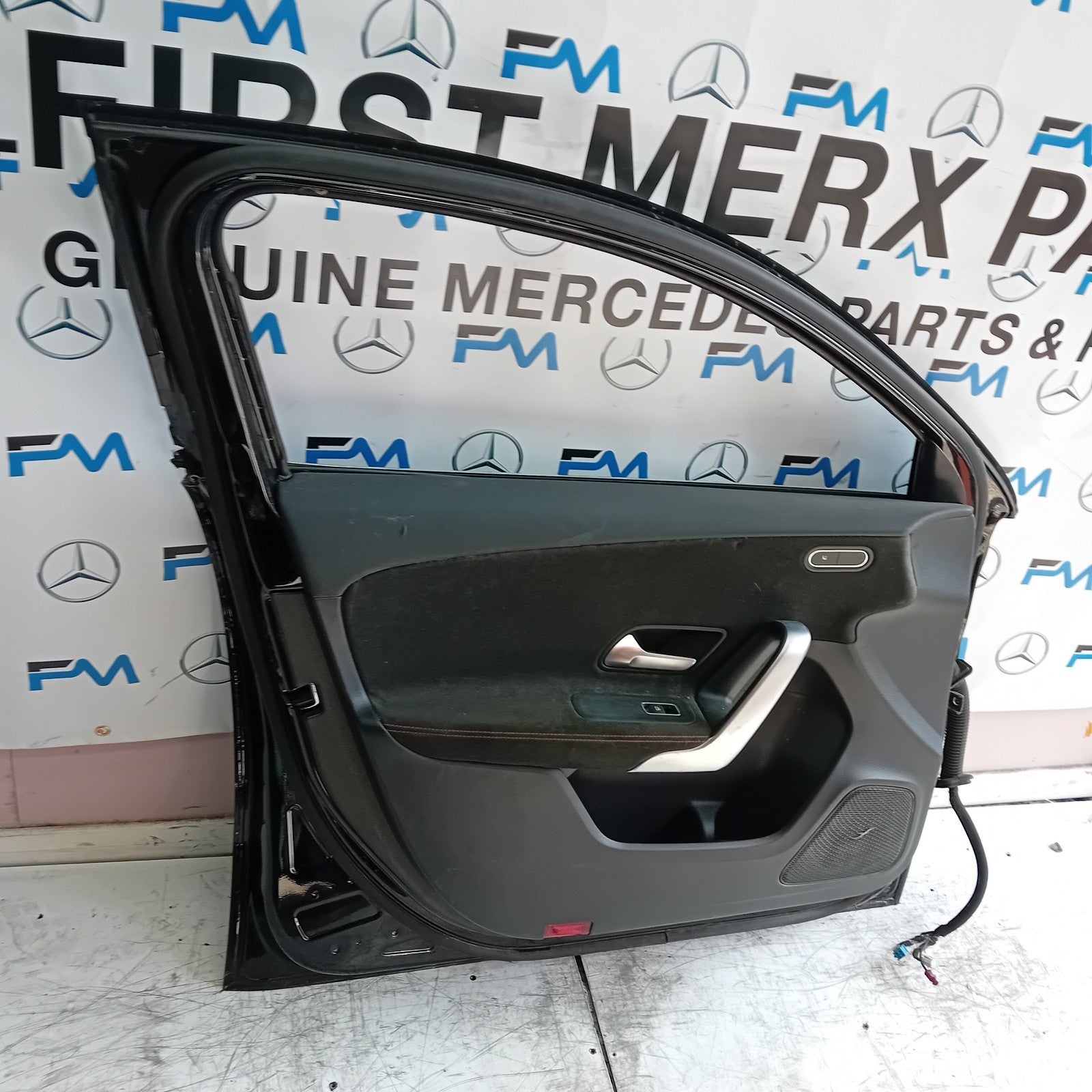 MERCEDES A-CLASS W177 PASSENGER FRONT DOOR NSF BLACK 2018 ON COMPLETE FMD212