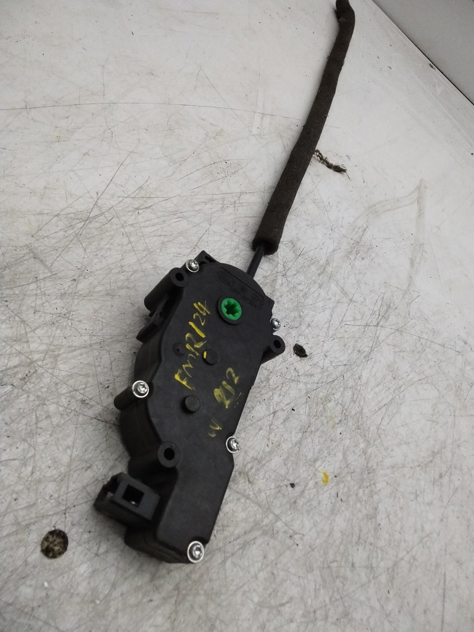 MERCEDES MERCEDES E-CLASS W212 REAR TAILGATE LOCK ACTUATOR  A2047500060 FMR124