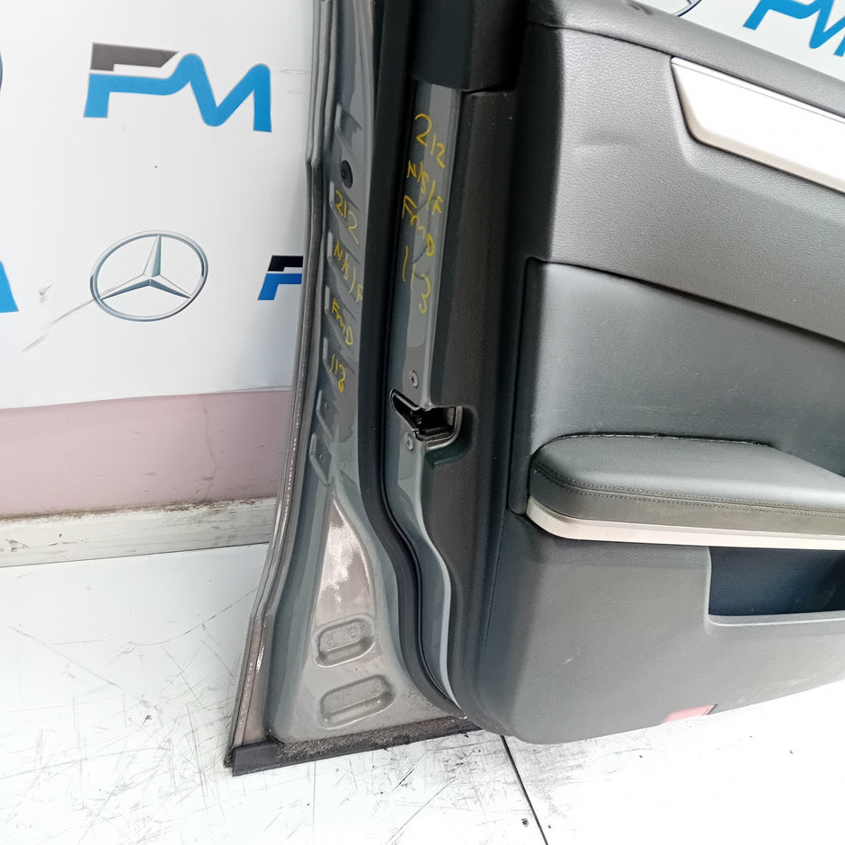 MERCEDES BENZ  E-CLASS W212 PASSENGE SIDE FRONT DOOR N/S/F COMPLETE GREY FMD113