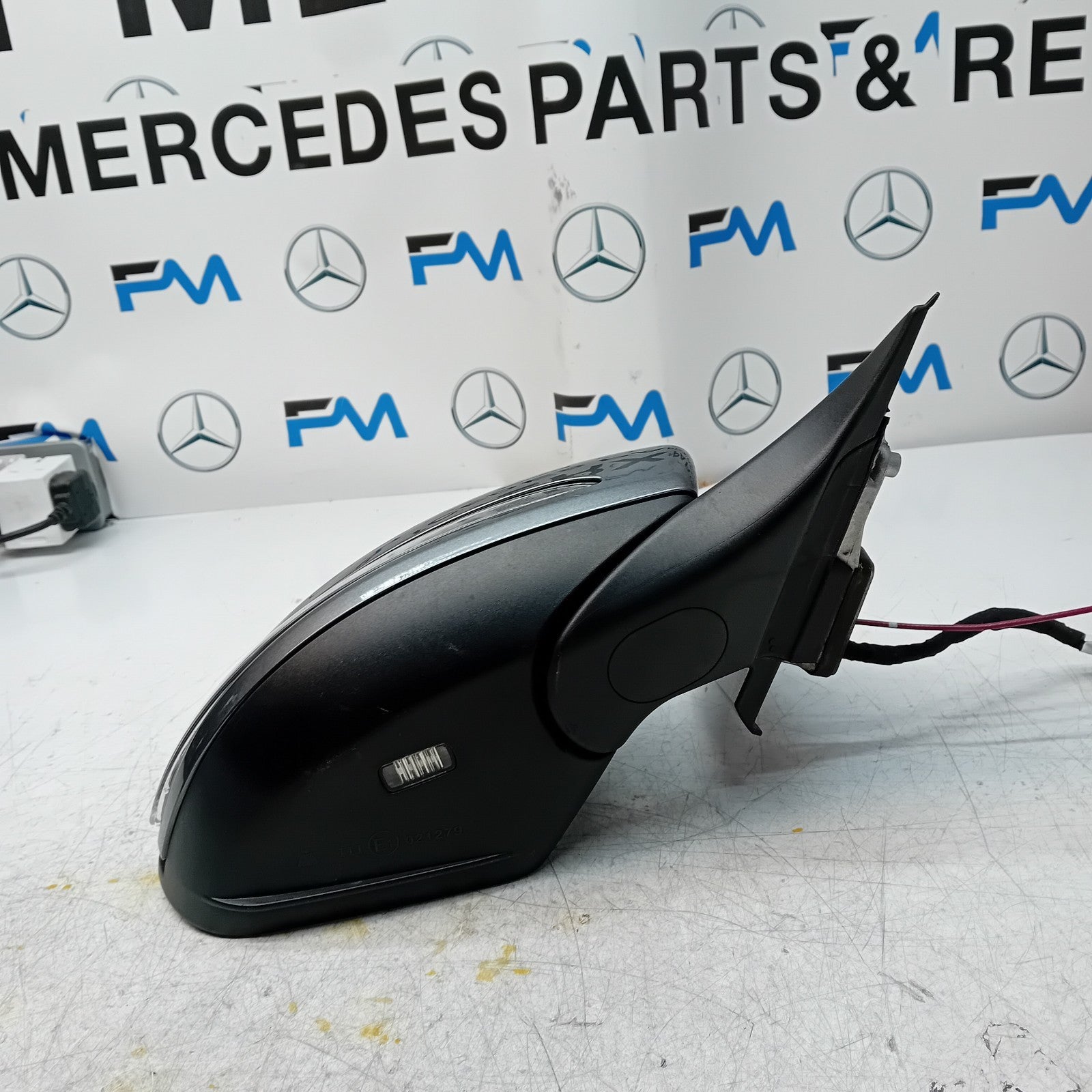 MERCEDES BENZ C-CLASS W253 DRIVER WING MIRROR OS GREY PL A2538103401 FMM84