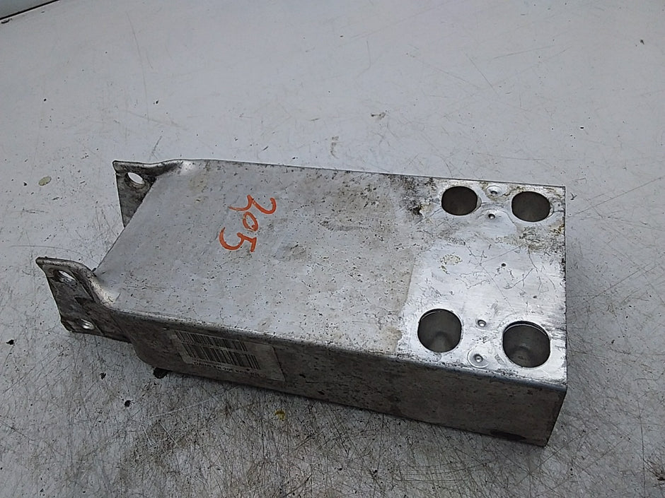 MERCEDES C-CLASS W205 BUMPER REINFORCEMENT BRACKET RIGHT SIDE A2056200495 FMR271