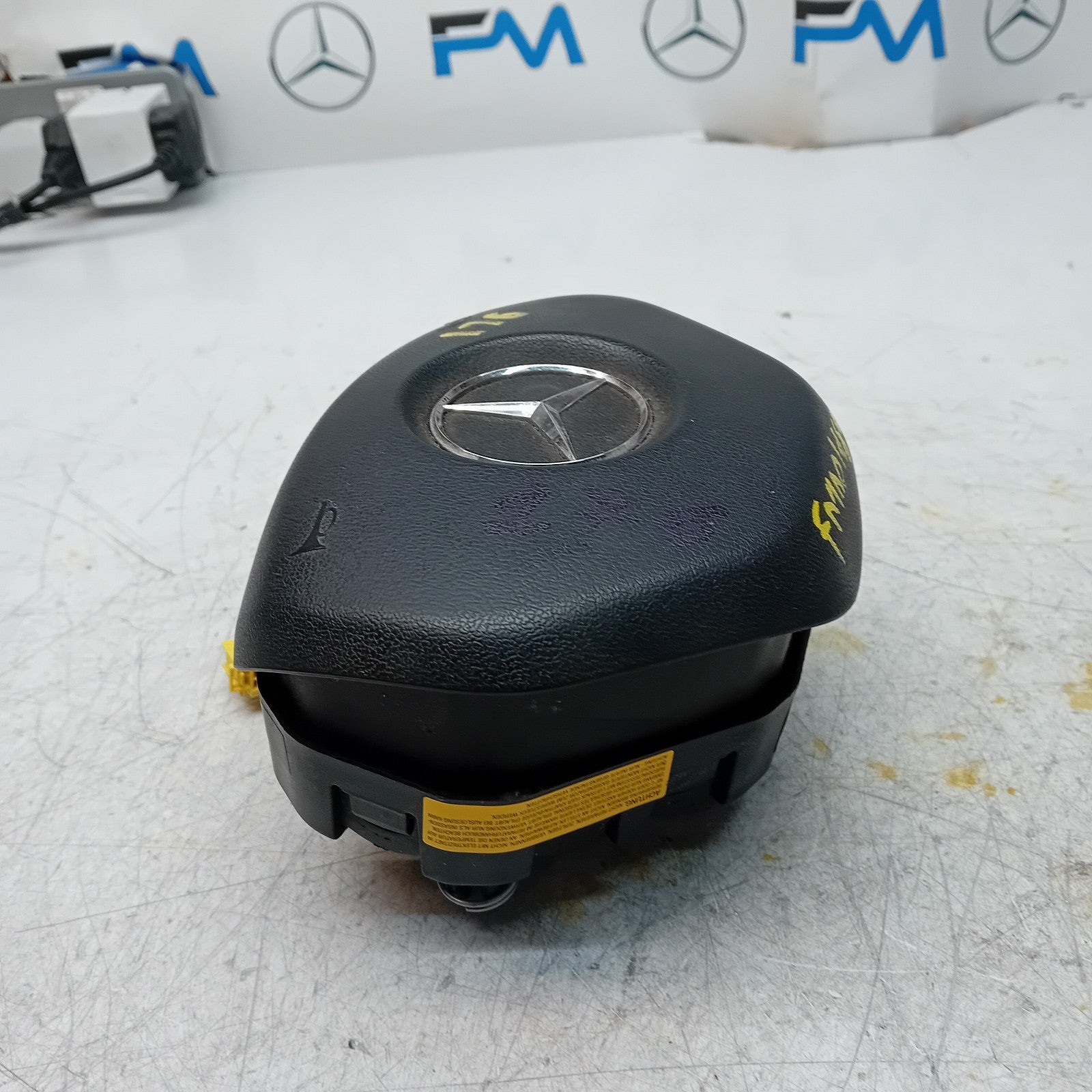 MERCEDES BENZ A-CLASS W176 STEERING WHEEL AIRBAG DRIVER OS RIGHT Q3 FM001489