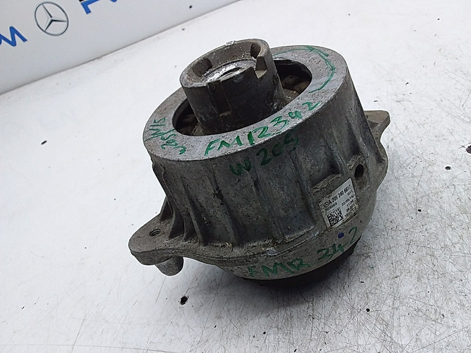 MERCEDES BENZ  C-CLASS  W205  ENGINE MOUNT LEFT NS A2052406817 FMR342