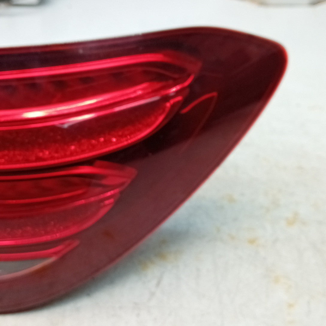 MERCEDES E-CLASS W213 DRIVER RIGHT OS REAR TAIL LIGHT A2139068000 FMT251