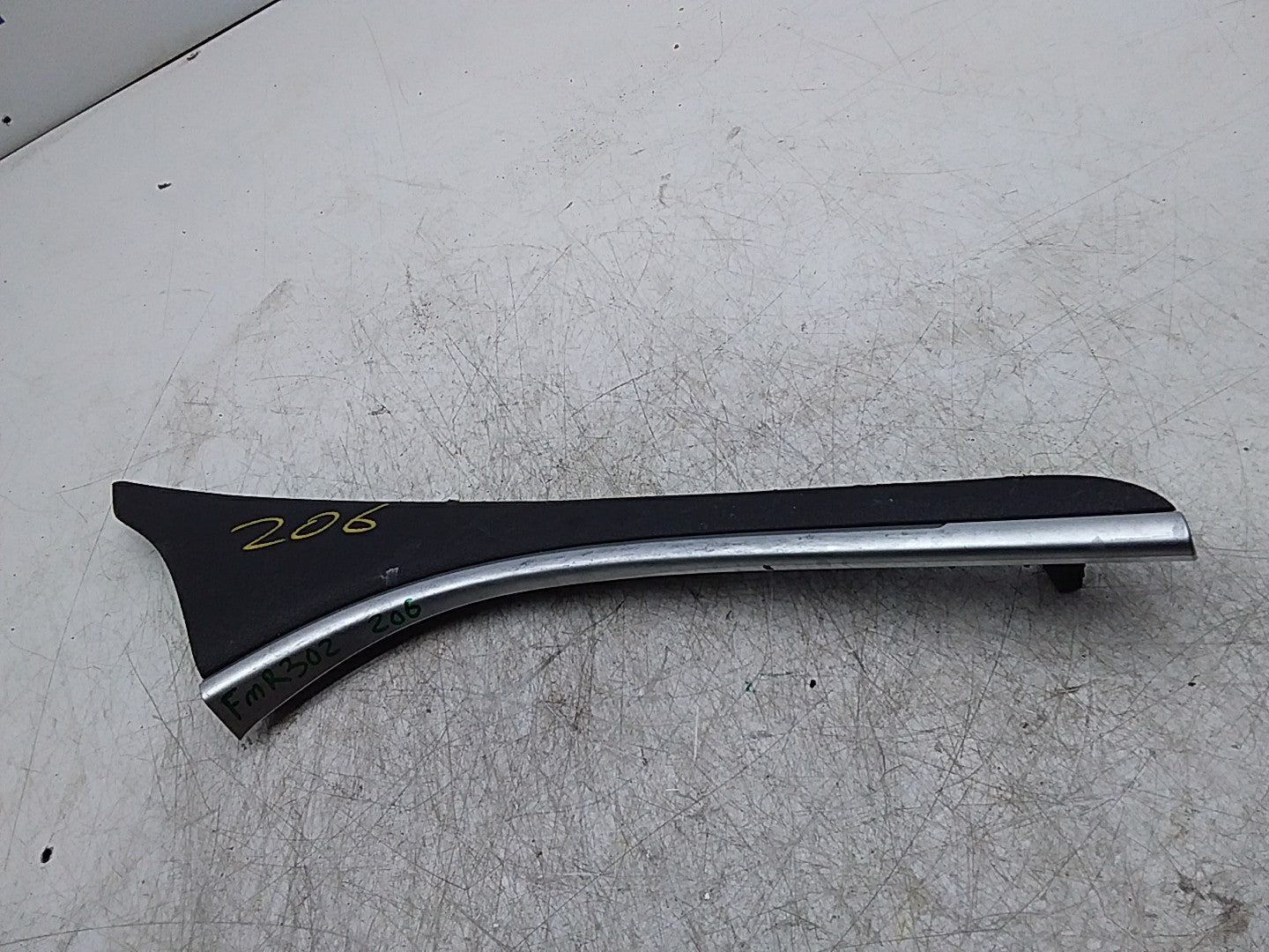 MERCEDES C-CLS W206 COVER TRIM DECOR CONSOLE A2366807802 FMR302