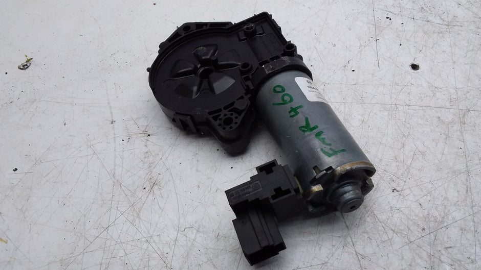 MERCEDES BENZ  CLA C117  MERCEDES CLA SUNROOF ACTUATOR  604836510 FMR460