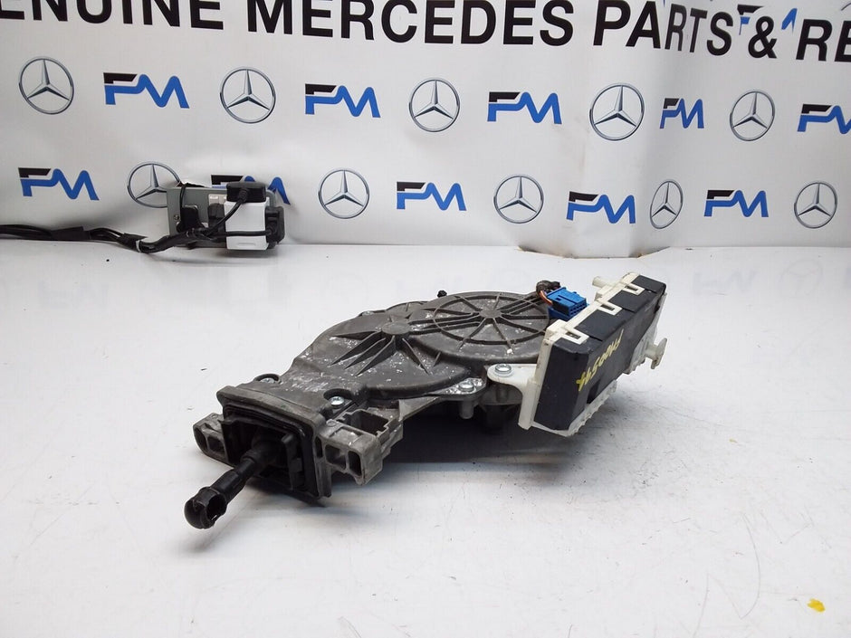Mercedes C-CLASS W205 TAILGATE BOOT LIFT MOTOR FM00594 A2059000500 A2137605600