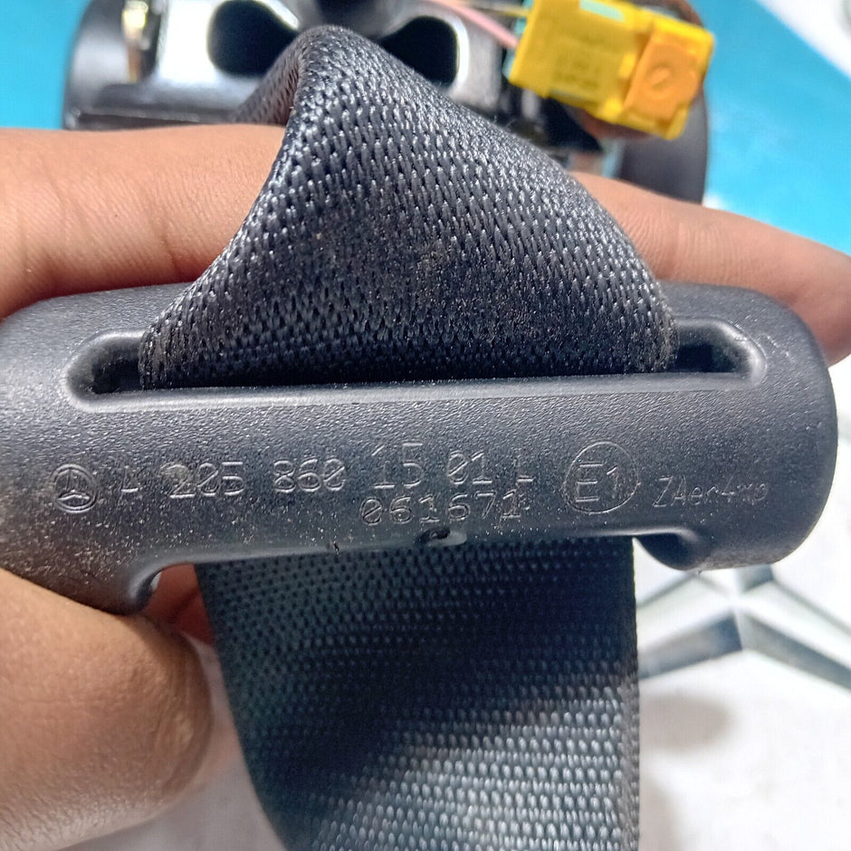 MERCEDES BENZ C CLASS C205 COUPE 2015-2021 FRONT LEFT SEAT BELT A2058601501