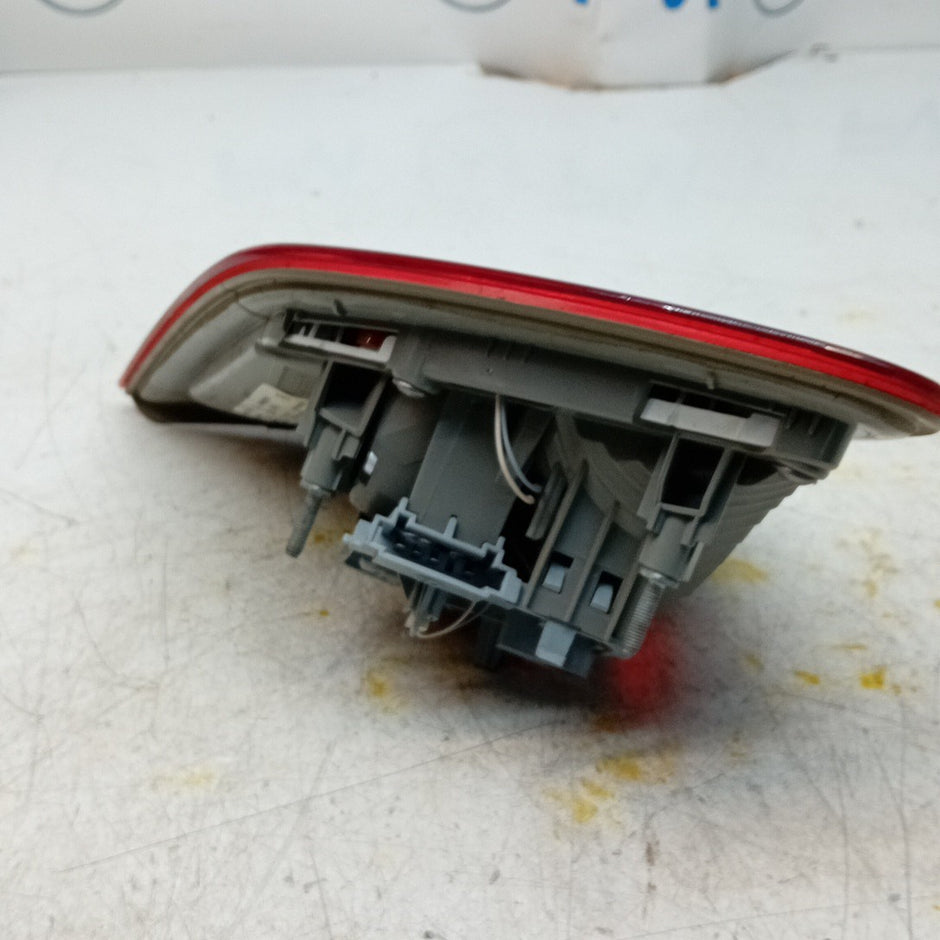 MERCEDES B-CLASS W246 DRIVER RIGHT INNER REAR TAIL LIGHT A2469066400 2012 FMT292