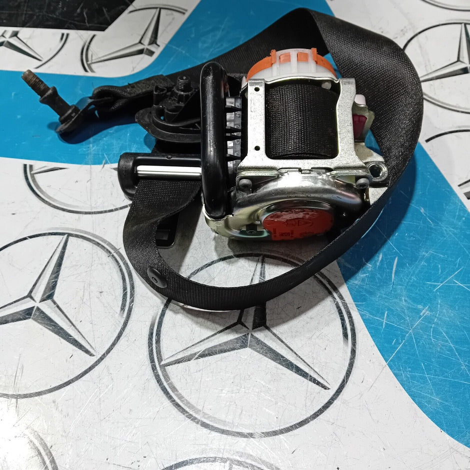 Mercedes A-CLASS  H247 - ORIGINAL SEAT BELT FRONT 2018/2023