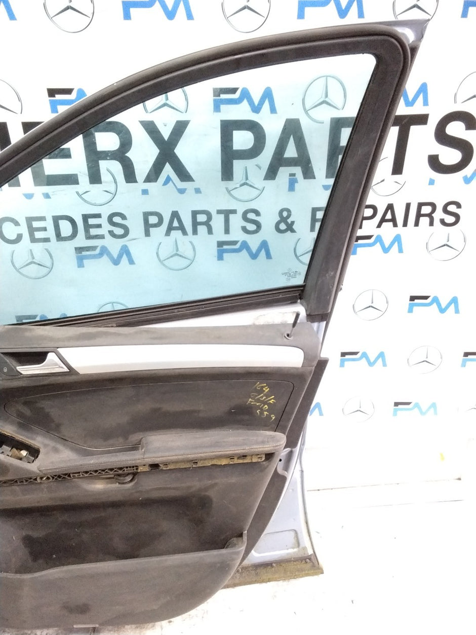 MERCEDES M-CLASS W164  DRIVER FRONT DOOR OSF  2005-2011 SILVER  FMD559