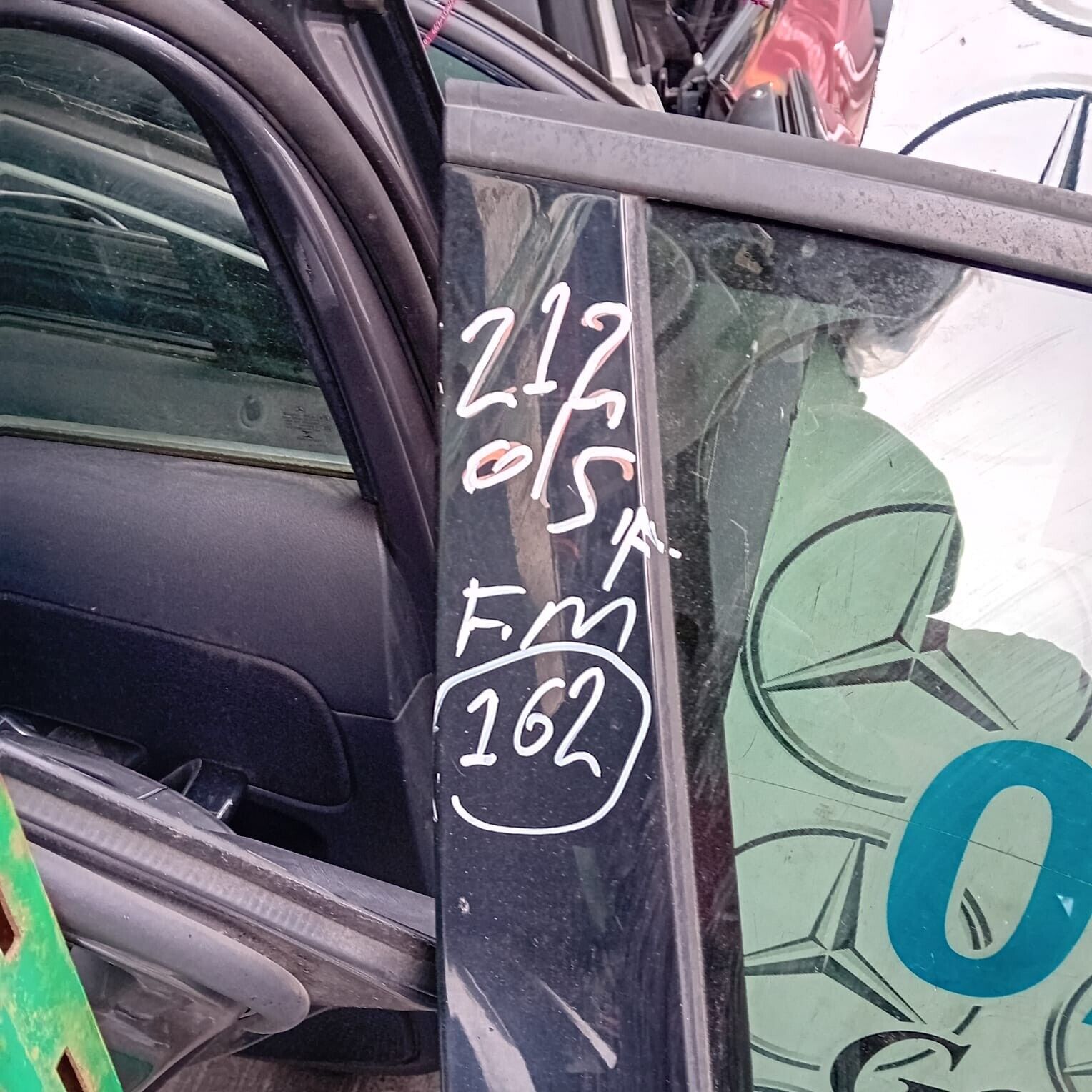 MERCEDES BENZ E-CLASS W212 DRIVER SIDE FRONT DOOR ( OFF SIDE FRONT )