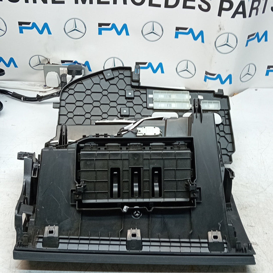 MERCEDES BENZ  A-CLASS W177 DASHBOARD GLOVEBOX  2018 A1776803800 FM001573