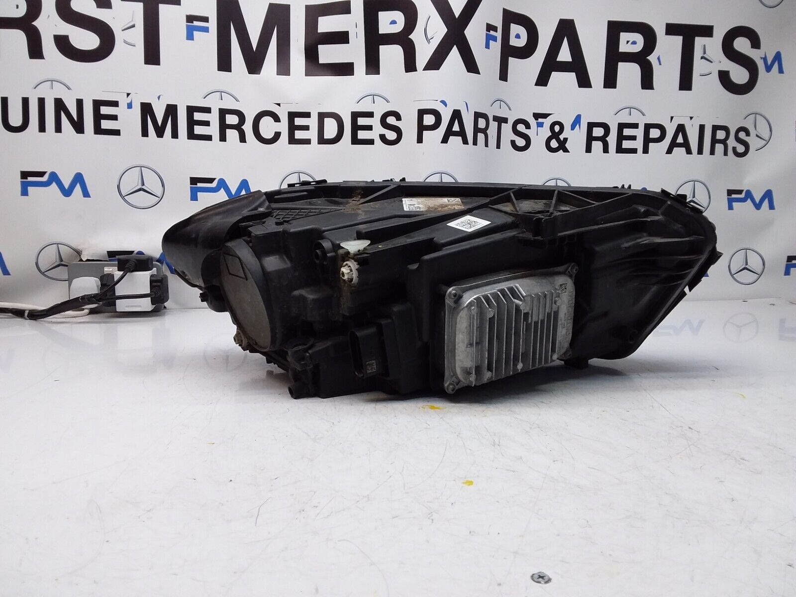 2016 MERCEDES A-CLASS W177 HEADLIGHT PASSENGER NS A1779064903 FMH142 (Damaged)