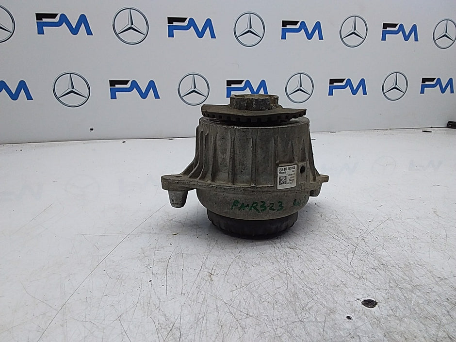 MERCEDES BENZ  E-CLASS W213  ENGINE MOUNT LEFT NS A2132400500 FMR323