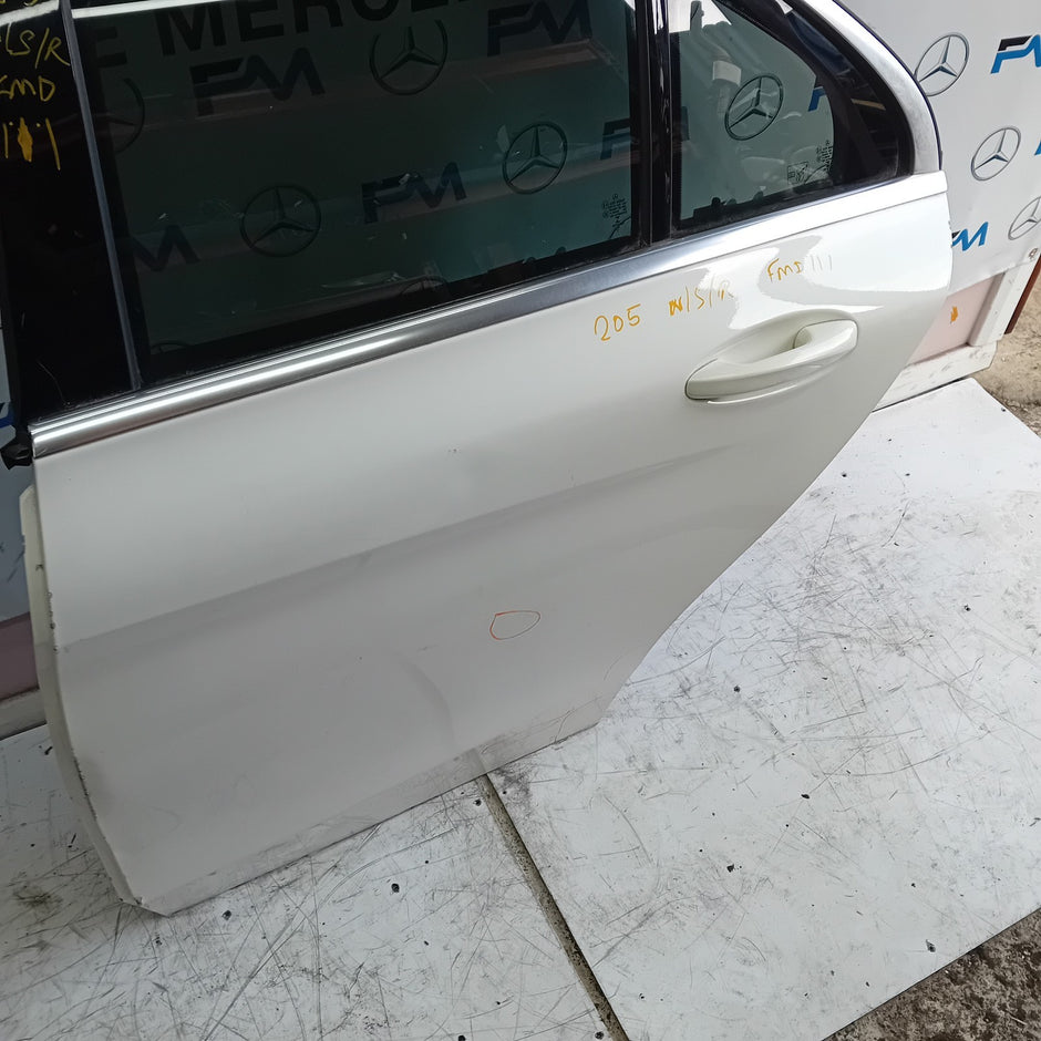 MERCEDES BENZ  C-CLASS W2O5 PASSENGER SIDE REAR DOOR N/S/R COMPLETE BLACK FMD111