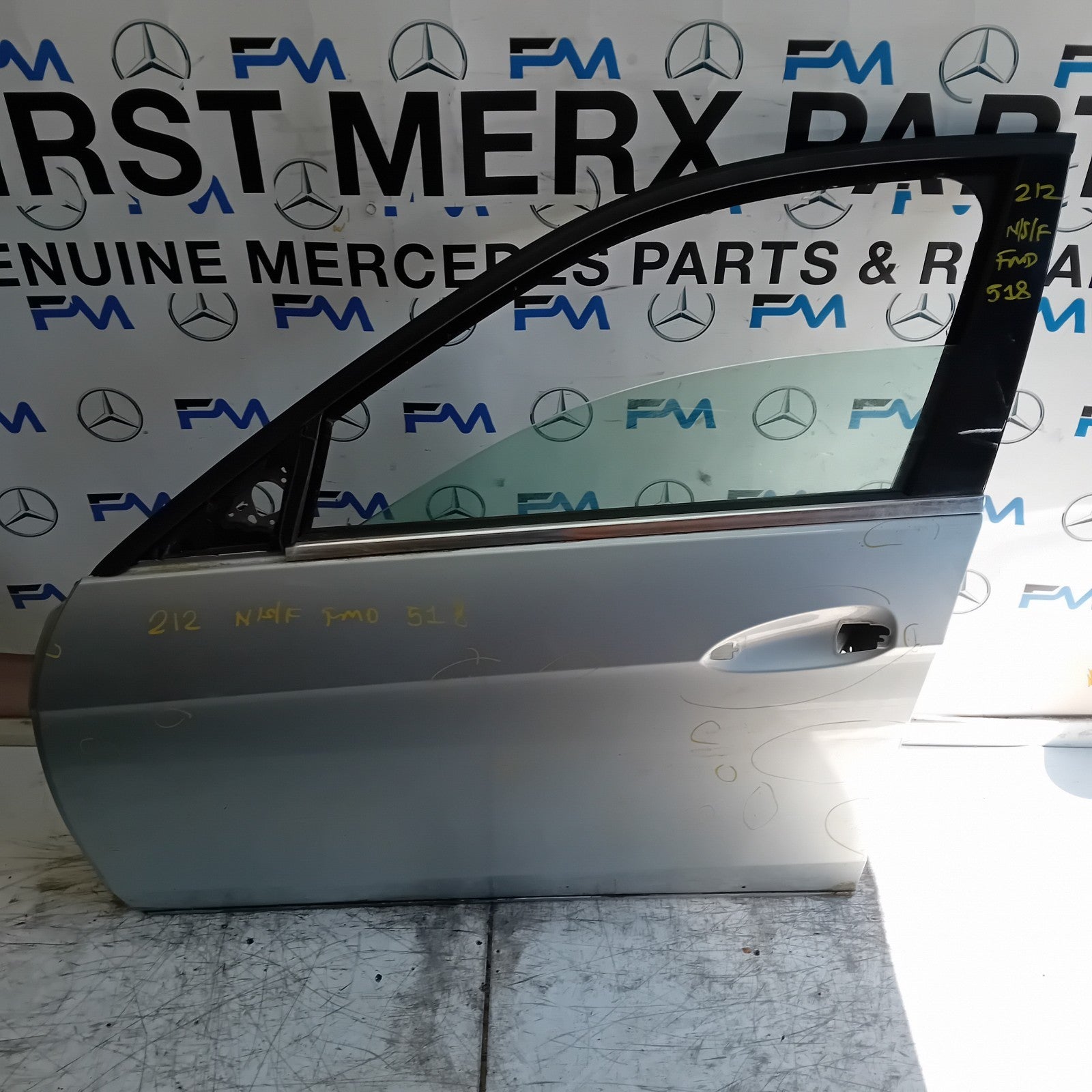 MERCEDES BENZ  E-CLASS W212 PASSENGER FRONT DOOR NSF 2015 SILVER  FMD518