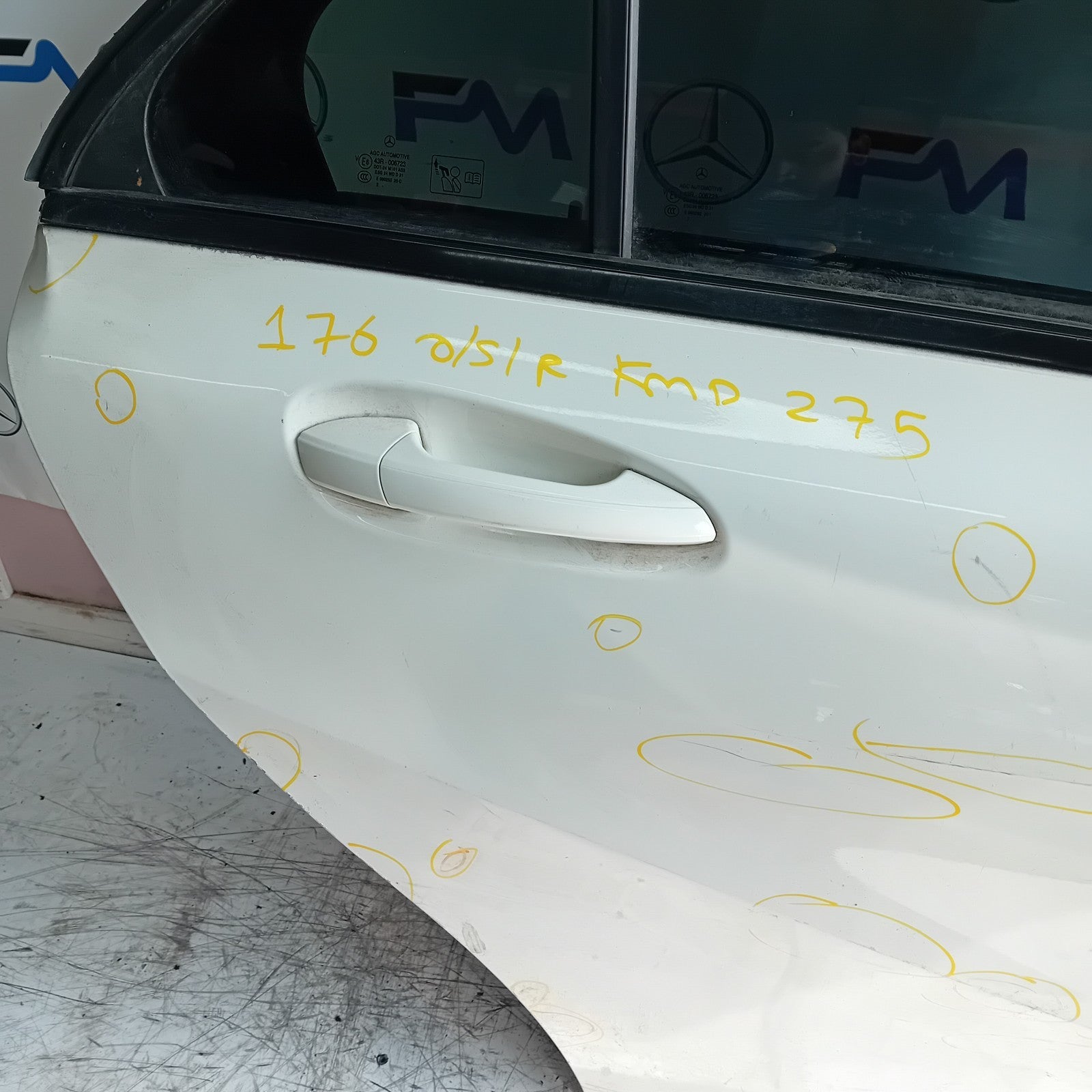 MERCEDES A-CLASS W176 SLN DRIVER REAR DOOR OSR 2012-18 WHITE COMPLETE FMD275