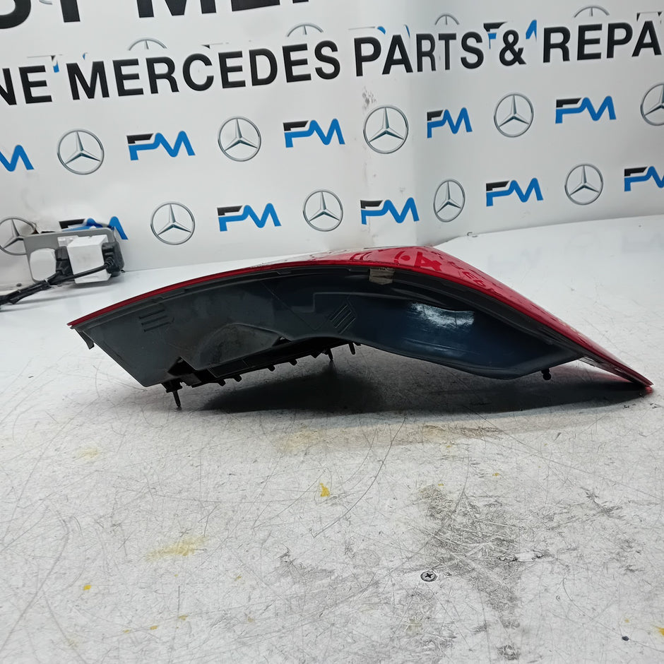 MERCEDES C-CLASS W205 DRIVER SIDE RIGHT REAR TAIL LIGHT 2014 A2059061357 FMT311