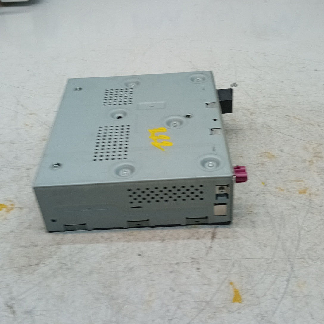 MERCEDES BENZ S-CLASS W222  2014-2021  RADIO TUNER BOX  A2229008911 FM001282