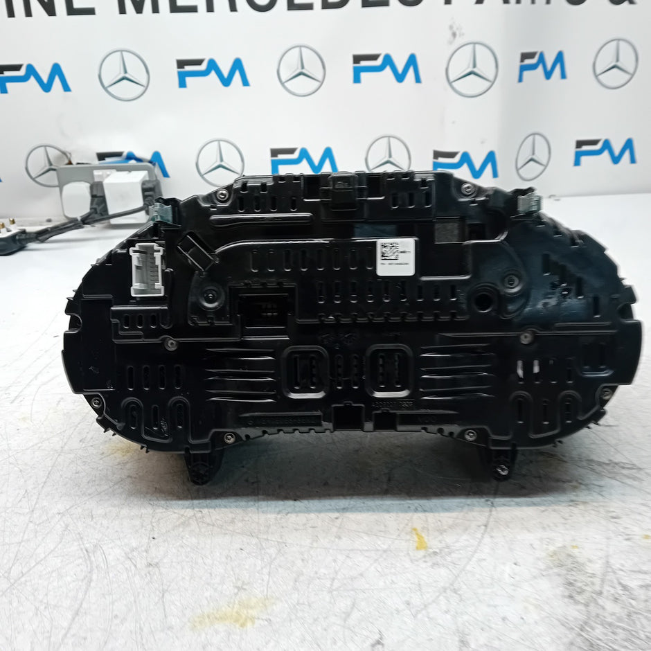MERCEDES C-CLASS W205 SPEEDOMETER INSTRUMENT CLUSTER BLACK A2059003327 FM001502