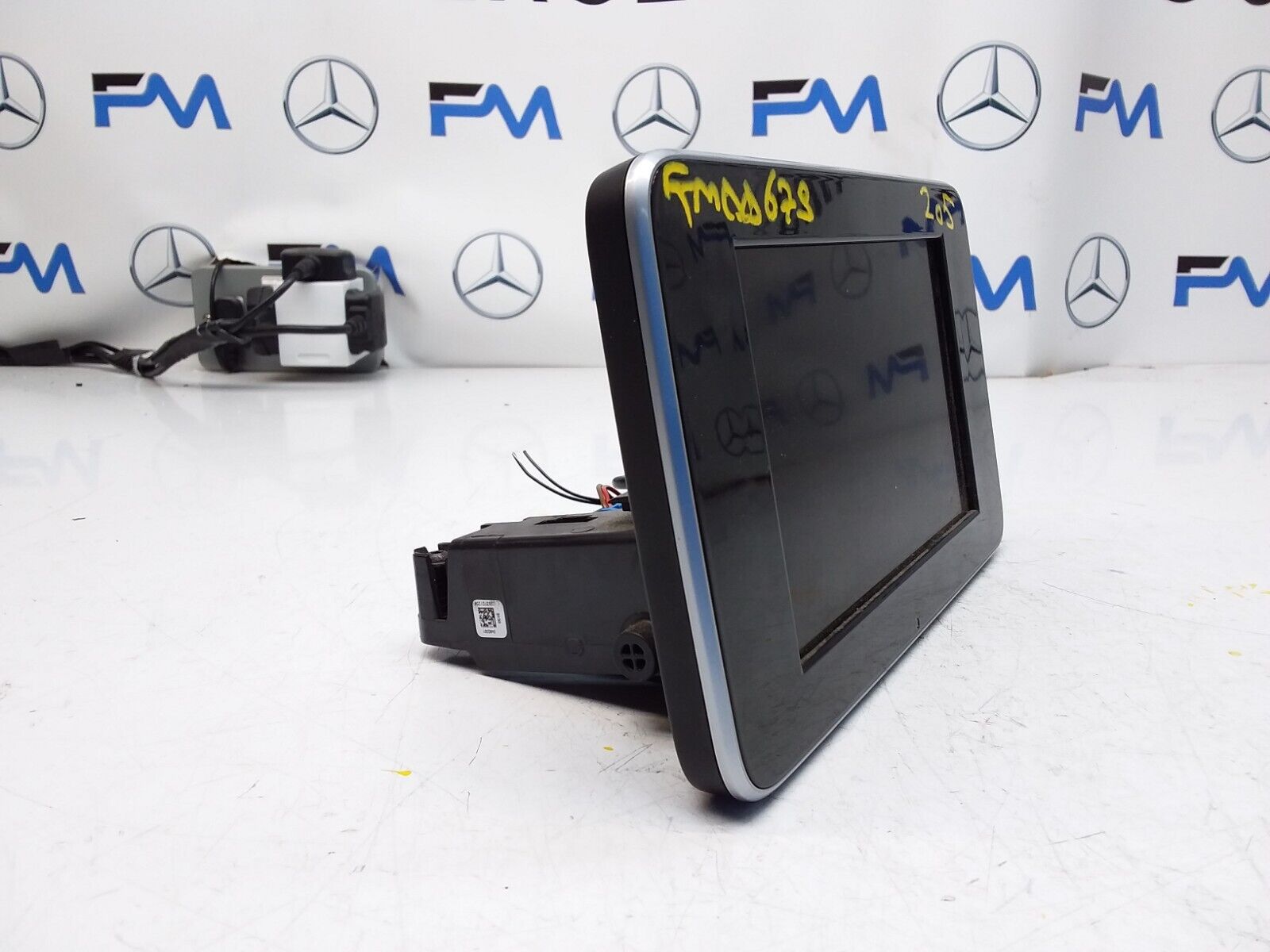 MERCEDES C-CLASS W205 2015 SAT NAV MULTIMEDIA SCREEN A2059004113 FM00673