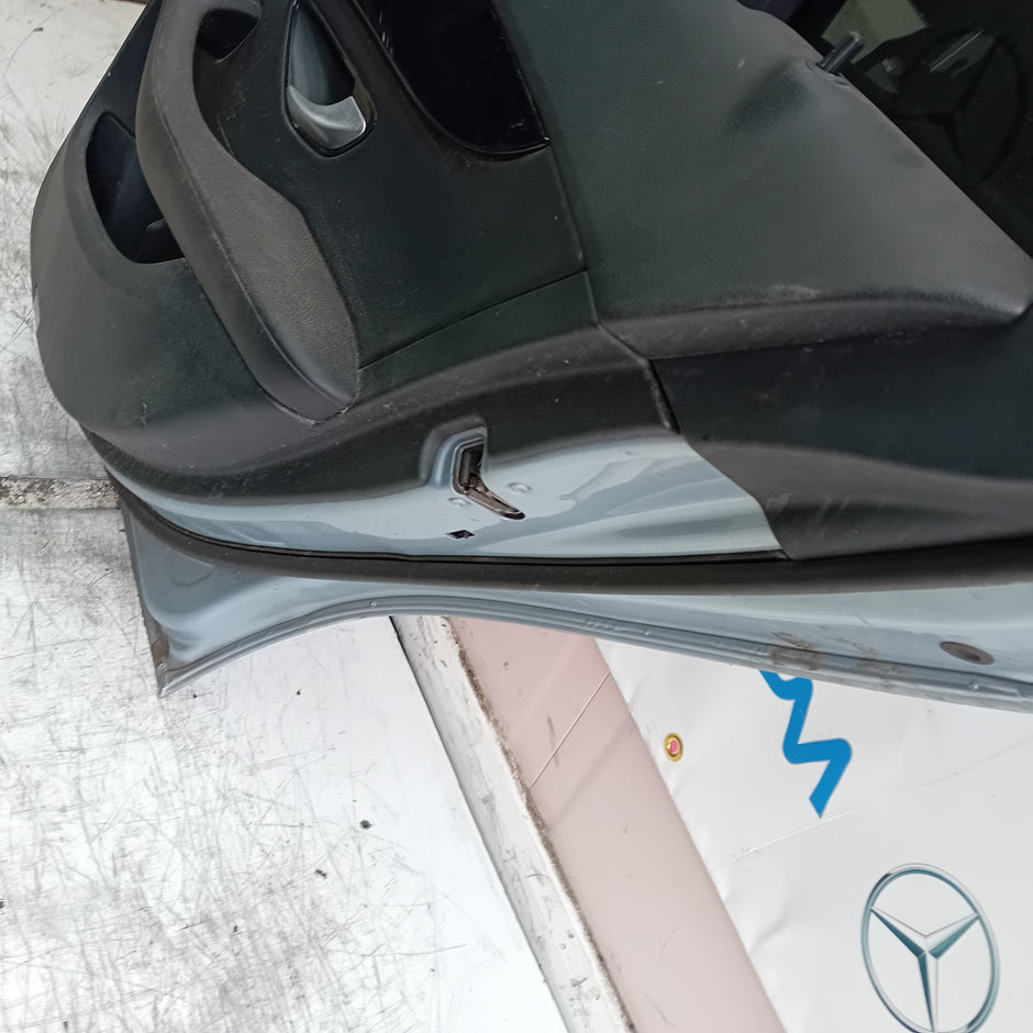 MERCEDES C-CLASS W205 DRIVER REAR DOOR OSR SILVER COMPLETE 2014 ON FMD414