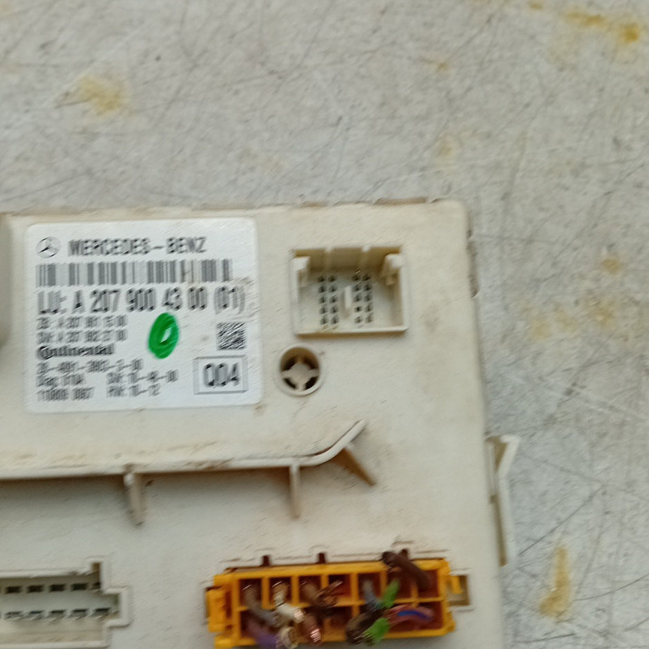 MERCEDES BENZ E-CLASS A207 CONVERTIBLE ROOF CONTROL MODULE A2079004300 FM001611
