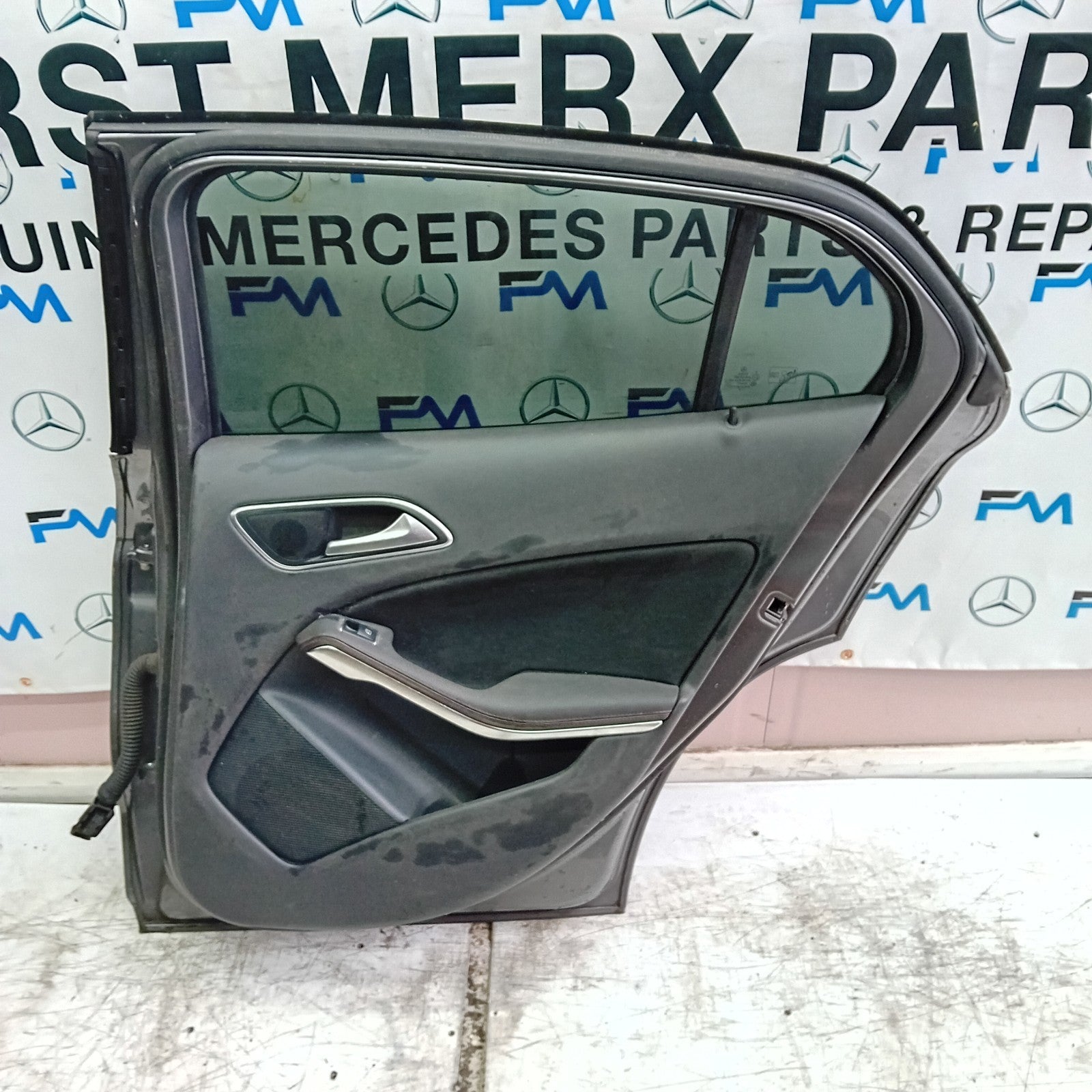 MERCEDES BENZ GLA X156 DRIVER REAR DOOR OSR 2014-19 GREY COMPLETE FMD271