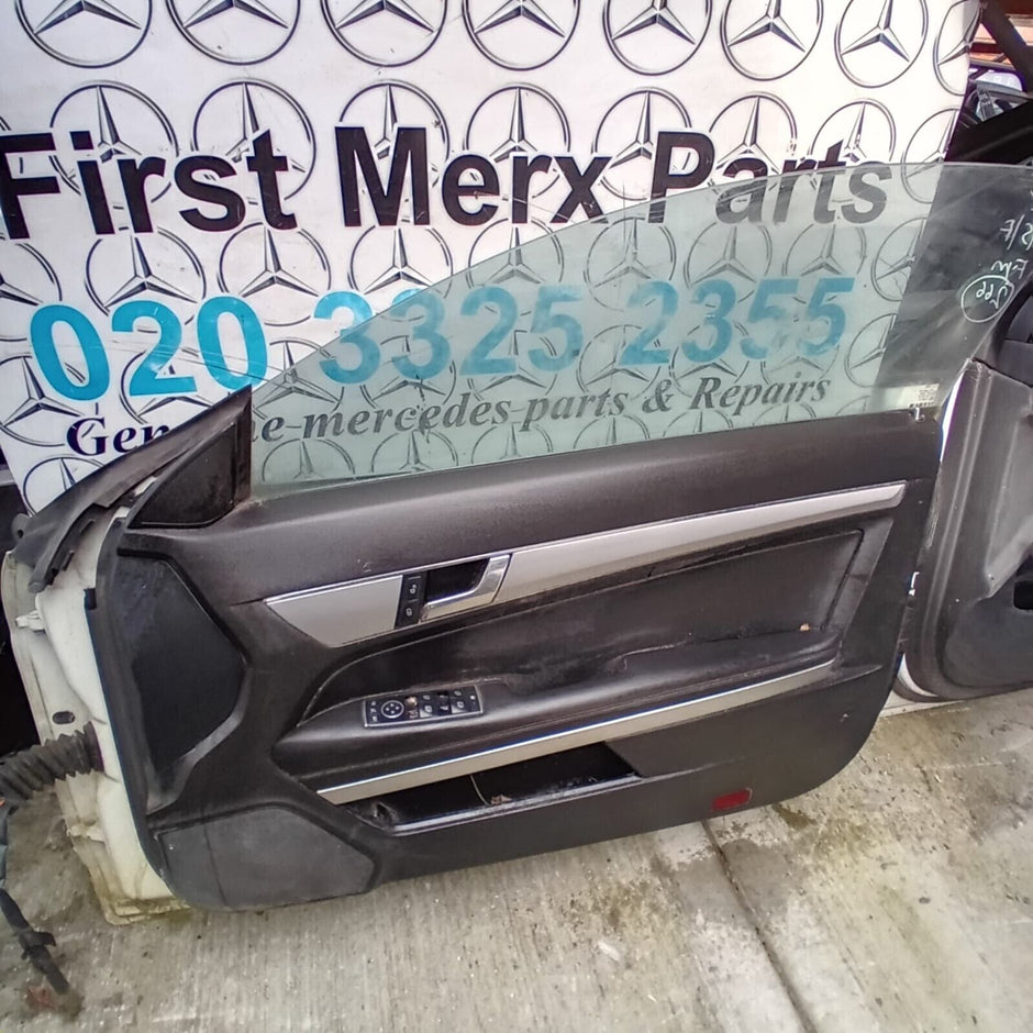 MERCEDES BENZ E-CLASS COUPE  W207  DRIVER SIDE  DOOR ( OFF SIDE )
