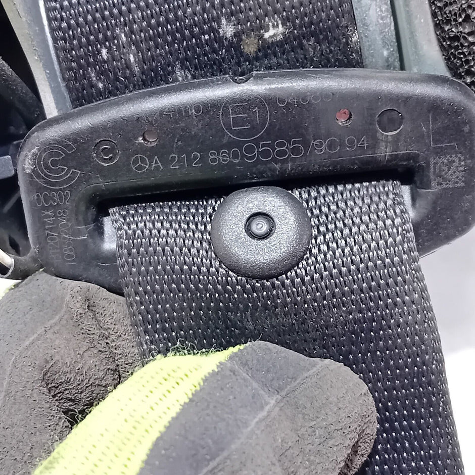 MERCEDES E CLASS SEAT BELT REAR LEFT PASSENGER SIDE W212 2009/2016 A2128605385