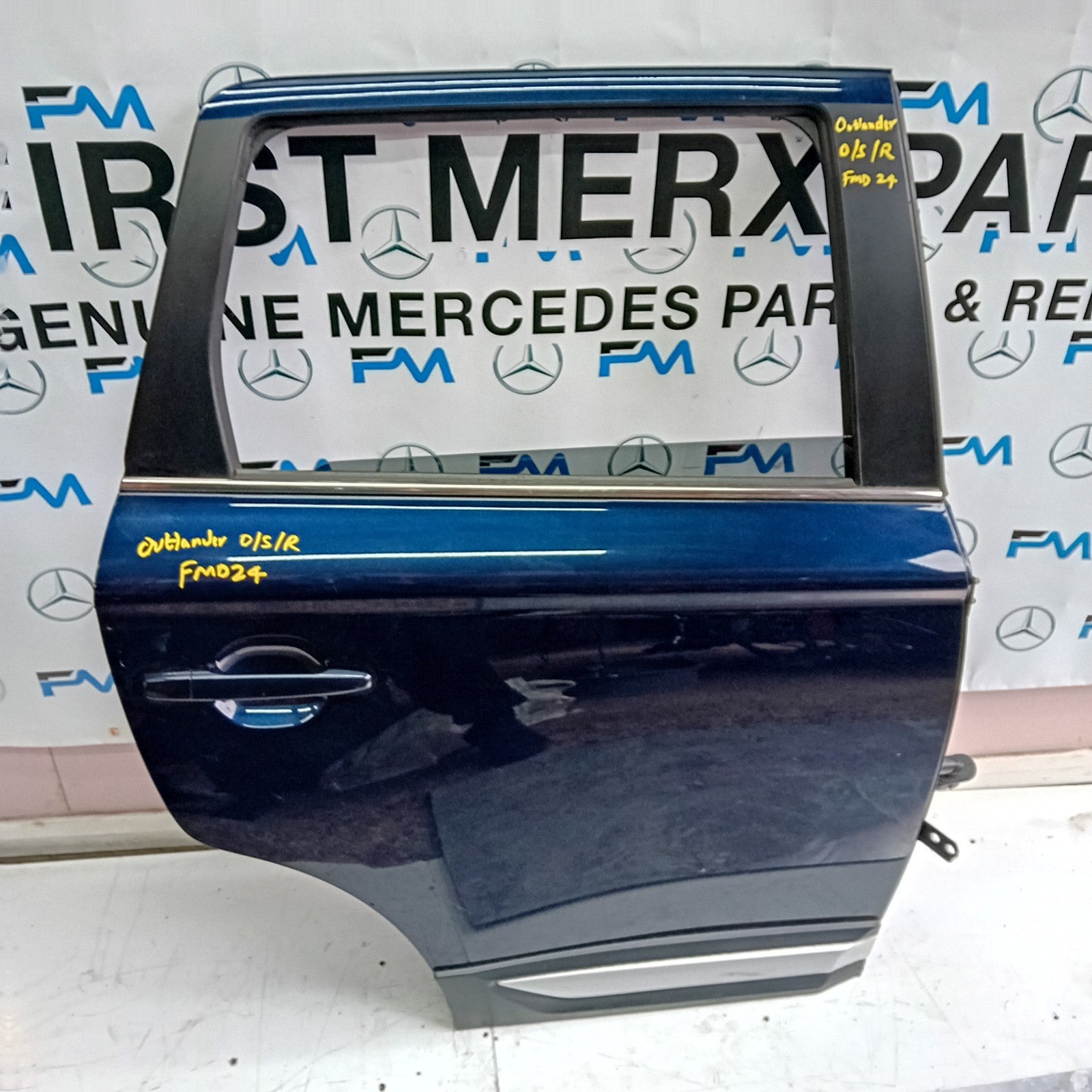 MITSUBISHI OUTLANDER  DRIVER REAR DOOR (OFF SIDE REAR) BLUE FMD24
