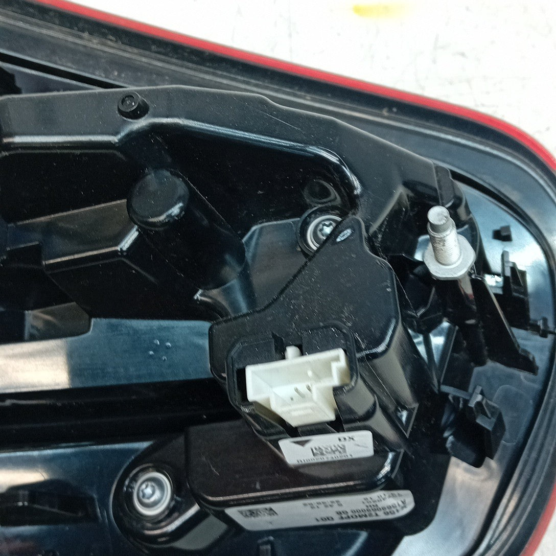 MERCEDES GLA X156 DRIVER RIGHT OS REAR INNER TAIL LIGHT A1569069000 2019 FMT279