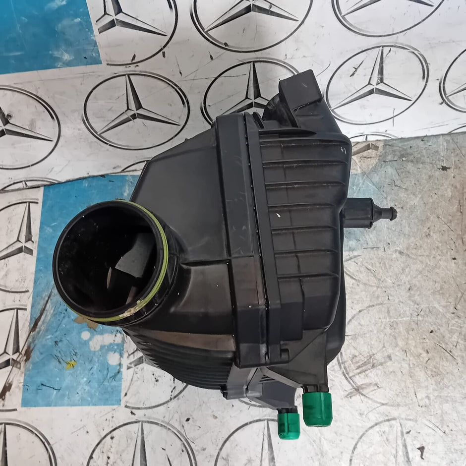 MERCEDES V177 W177 A35 2020  2.0 PETROL AIR FILTER BOX OEM A2600902900