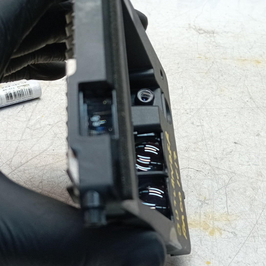 MITSUBISHI OUTLANDER MK3 WINDSHIELD CAMERA CONTROL 8638A211 FM001617