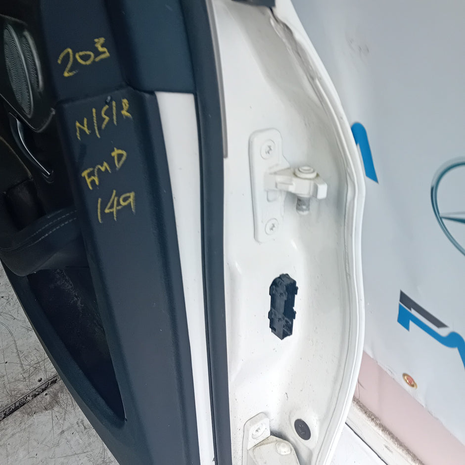 MERCEDES BENZ C-CLASS W205 PASSENGER SIDE REAR DOOR N/S/R WHITE  COMPLETE FMD149