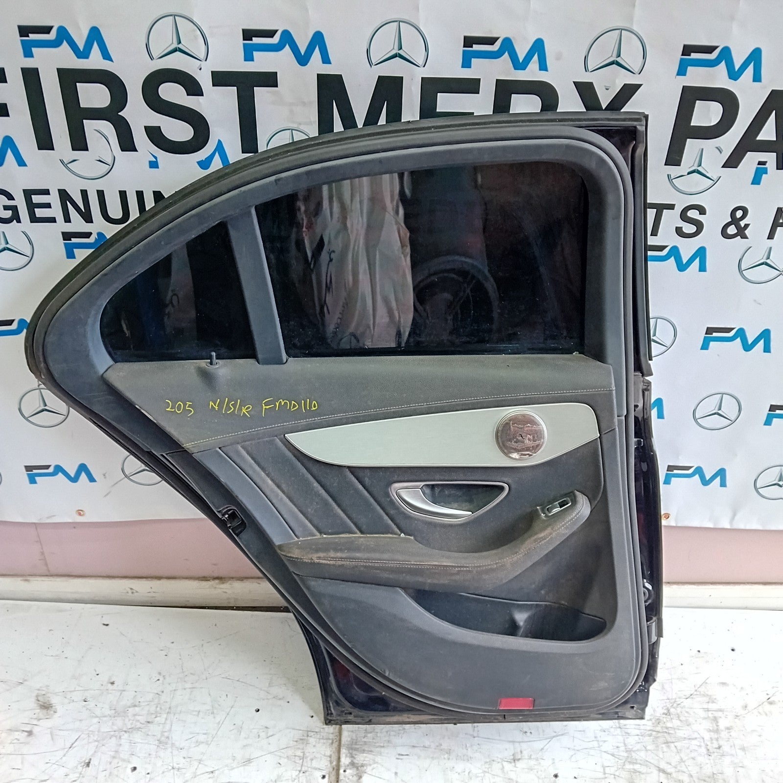 MERCEDES BENZ  C-CLASS W2O5 PASSENGER SIDE REAR DOOR N/S/R COMPLETE BLACK FMD110