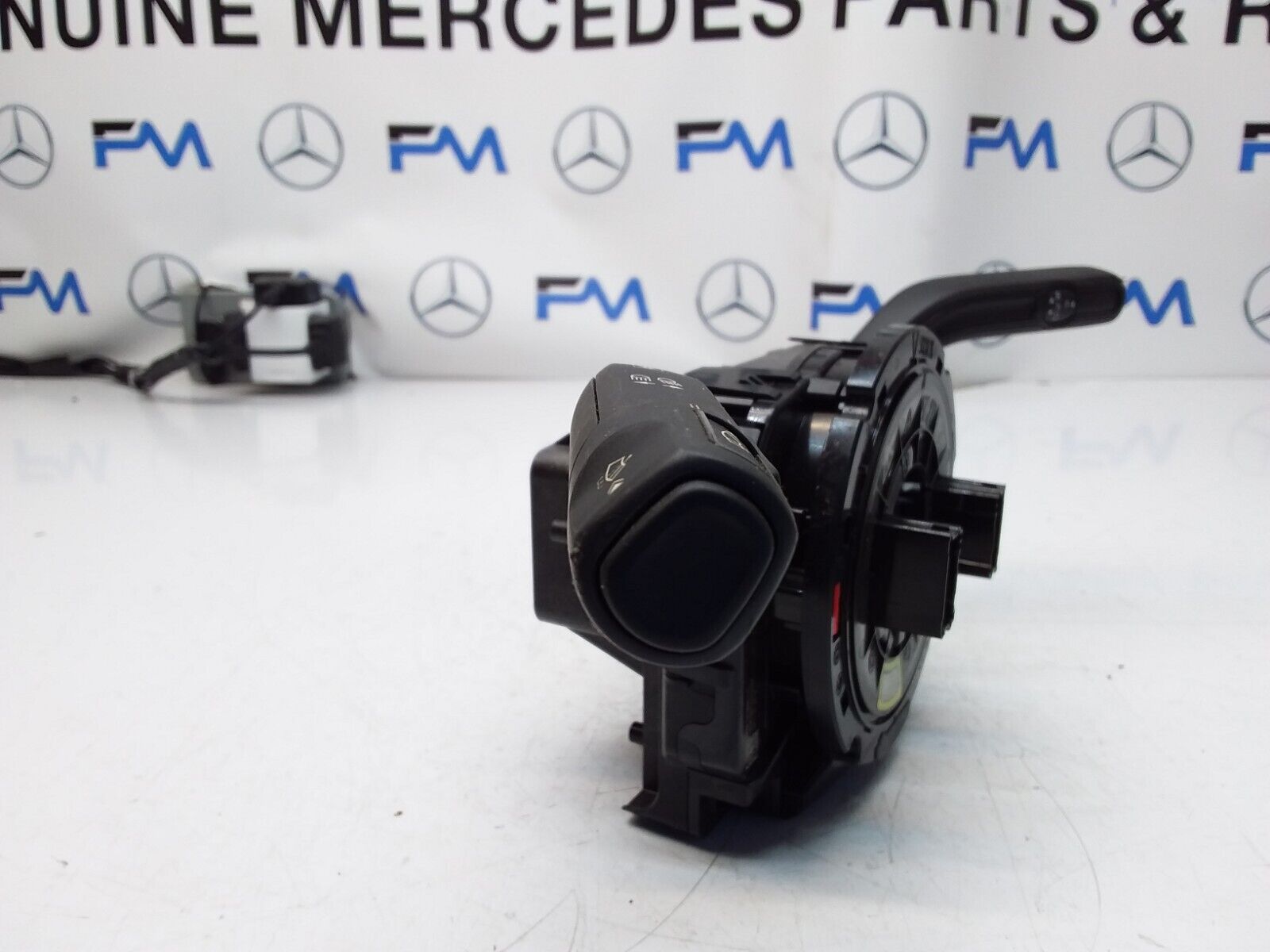 Mercedes  A-CLASS W177 INDICATOR/WIPER GEAR SELECT + SQUIB 10139371 2020 FM00532