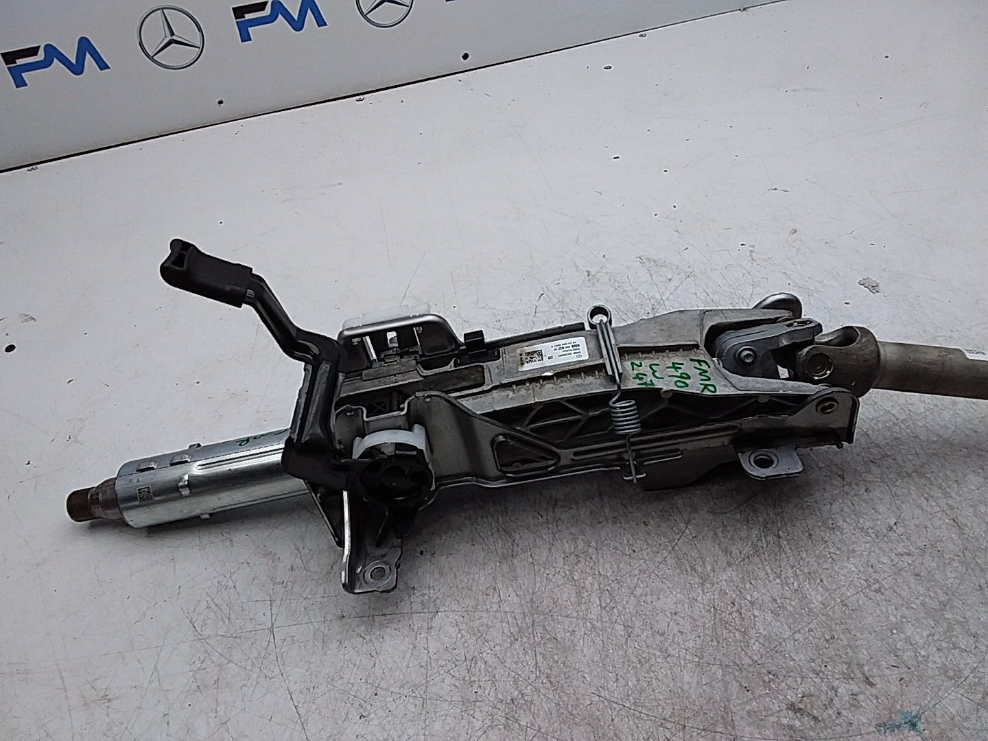 MERCEDES BENZ  B-CLASS W247  ADJUSTABLE STEERING COLUMN A2474608900 FMR490