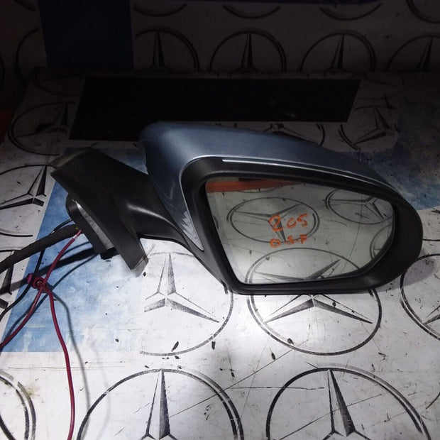 MERCEDES W205 DRIVER SIDE MIRROR A2058105002 PUDDLE LIGHT