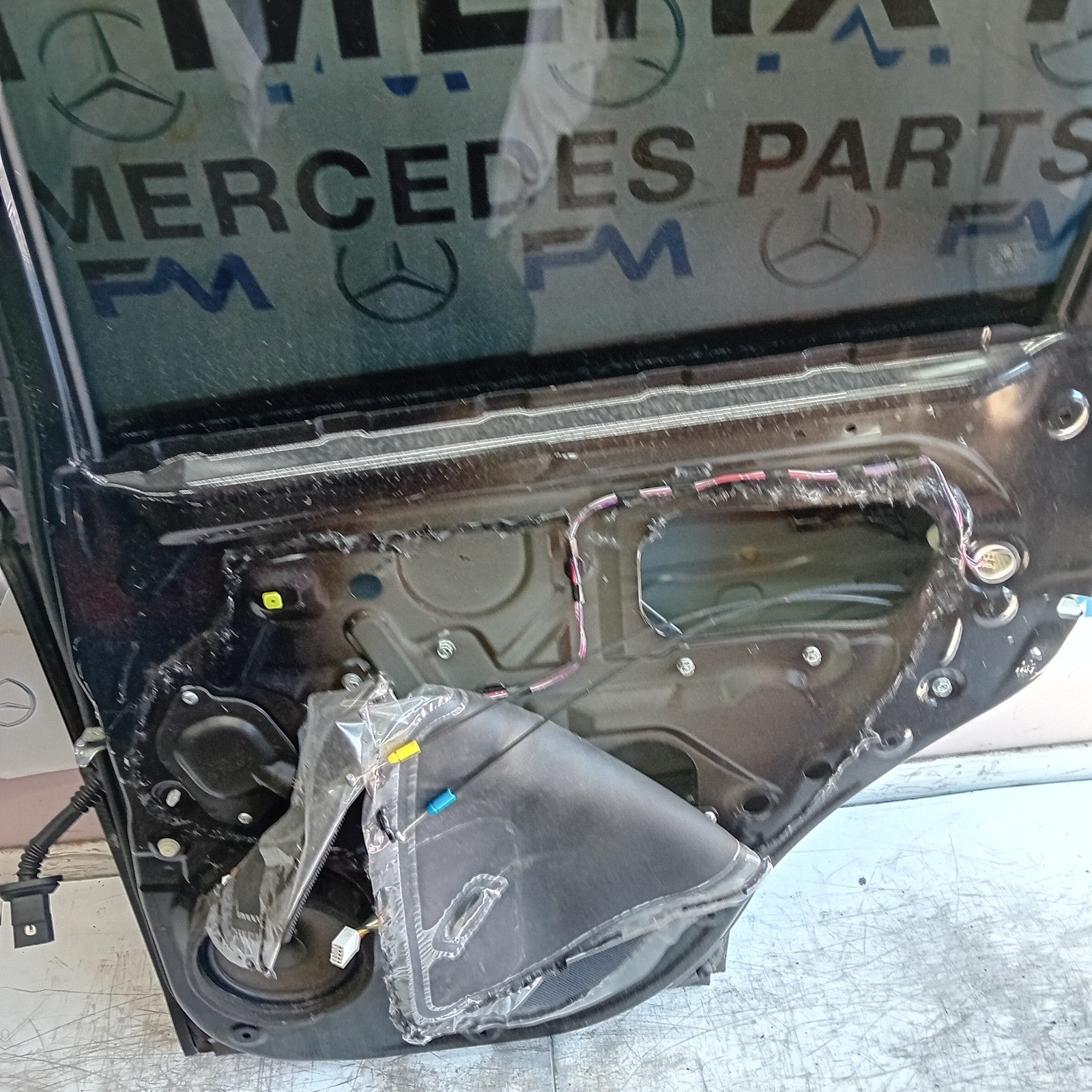 MITSUBISHI OUTLANDER MK3 DRIVER REAR DOOR OSR 2013 BLACK FMD497