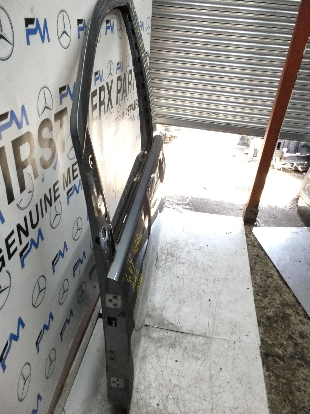 MERCEDES BENZ VITO W447 PASSENGER SIDE FRONT DOOR NSF GREY 2014 ON FMD319