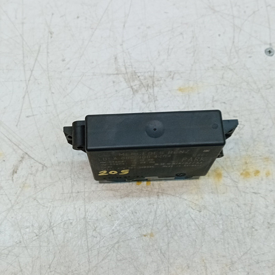 MERCEDES S C-CLASS PARKING SENSOR CONTROL MODULE W205 W222 A0009004404 FM001551