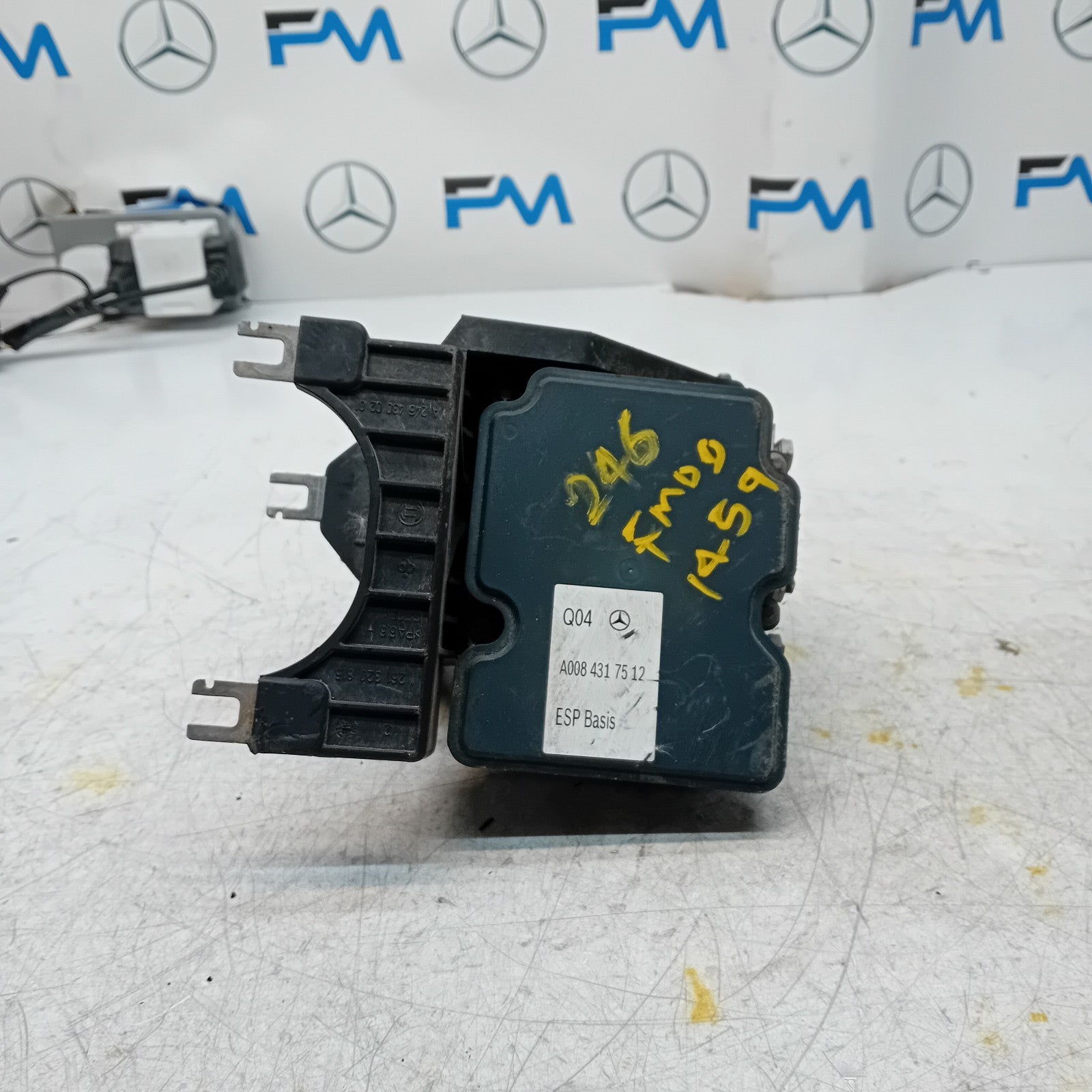 MERCEDES BENZ B-CLASS W246 ABS PUMP CONTROL MODULE UNIT A0084317512 FM001459